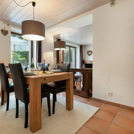 Chez Roberto - Happy * Chamonix