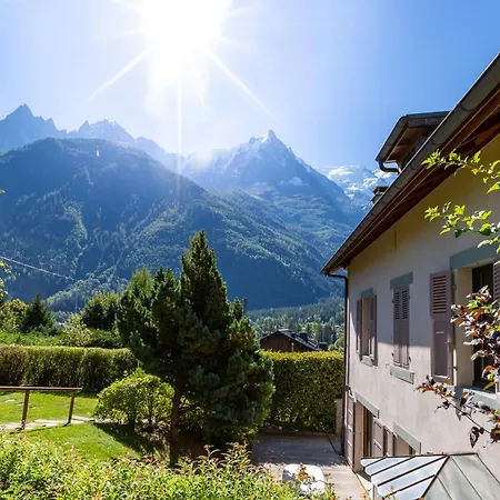 Chez Roberto Chamonix 3Br Duplex With Sauna & Garden - Happy Rentals