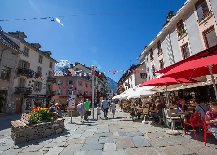 Chez Roberto - Happy * Chamonix